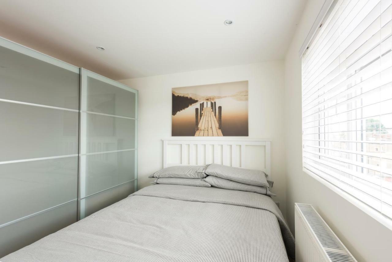 High End Apartments Хендон Экстерьер фото